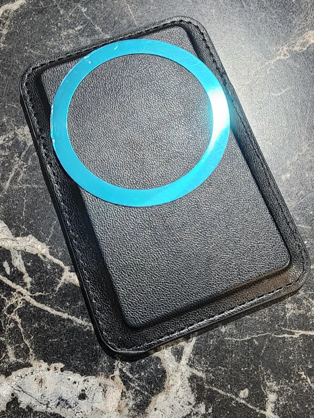 Black Leather Magsafe Clip Case/stand